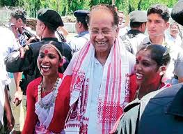देश गमगीन था और तरूण गोगोई ‘डांस’ कर रहे थे!