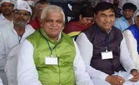 ‘मांझी के समक्ष सरेंडर करें नीतीश’