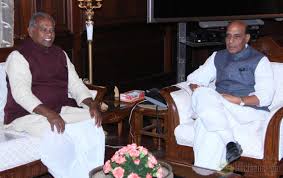 राजनाथ से मिल मांझी