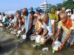 गया में पितृ दीपावली आज