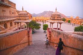 दिसंबर में भी सर्दी छूमंतर!