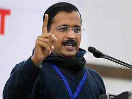 केजरी की मोदी को सलाह, स्टूडेंट से पंगे मत लेना