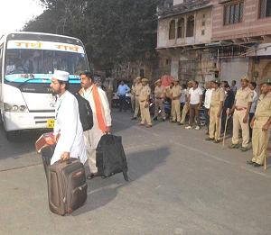 अजमेर पहुंचा 371 पाक जायरीन का जत्था
