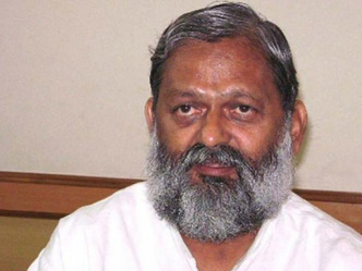 अनिल विज ने गांधी पर दिया विवादित बयान वापस लिया
