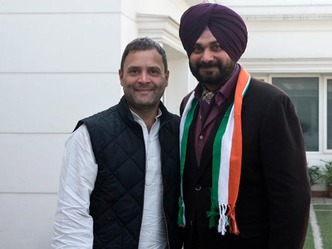 कांग्रेस में शामिल हुए नवजोत सिंह सिद्धू