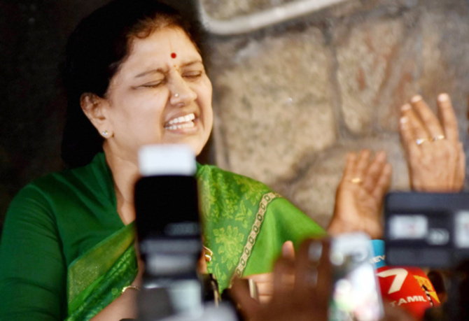 शशिकला AIADMK
