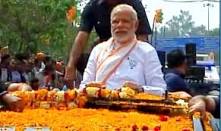 BHU से मोदी का रोड शो शुरू, 15km का सफर कर पहुंचेंगे विश्वनाथ मंदिर