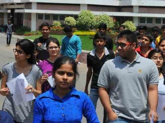 देश भर में चल रहे हैं  फर्जी यूनिवर्सिटी