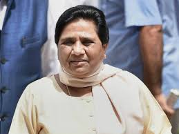 राज्यसभा में नहीं सुनी पूरी बात तो मायावती ने दिया इस्तीफ़ा , नामंजूर हुआ इस्तीफ़ा ...