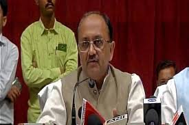 गोरखपुर के बीआरडी मेडिकल कॉलेज के प्र‍िंसि‍पल राजीव मिश्रा सस्पेंड...