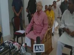 सृजन घोटाला : लालू ने की सीबीआई जांच की मांग, नीतीश पर जोरदार हमला