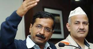 मनमानी फीस वसूलने के मामले में दिल्ली सरकार ने प्राइवेट स्कूलों को नोटिस भेजना शुरू किया