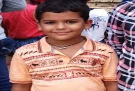 CRIME : गर्दन को चाकू से रेत कर दूसरी क्लास के मासूम की कर दी बेरहमी से हत्या..