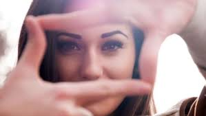 टिक जाएगी आपकी आंखों पर नजर,MAKEUP TIPS