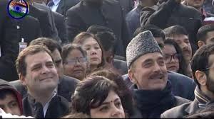 गणतंत्र दिवस समारोह में राहुल को पीछे बैठाना मोदी सरकार की ओछी राजनीति