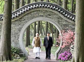 मोदी और चिनफिंग के बीच डोकलाम पर नहीं हुई चर्चा : विदेश मंत्रालय