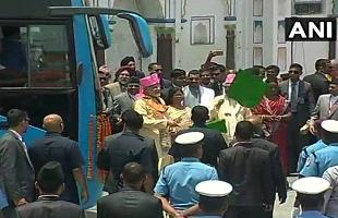 मोदी ने जनकपुर-अयोध्या बस सेवा को दिखाई हरी झंडी