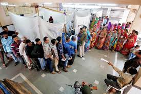महाराष्ट्र  के गोंदिया-भंडारा उपचुनाव  में 11 EVM खराब वोटिंग में रुकावट