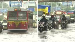 मुंबई में भारी बारिश से जगह-जगह ट्रैफिक जाम लोकल ट्रेनें लेट 5 लोगों की मौत