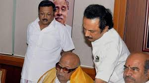 DMK से निष्कासित अझागिरी ने करुणानिधि के वफादारों संग किया ये दावा