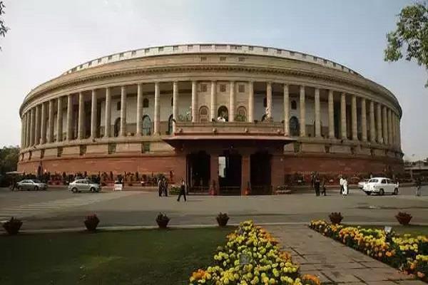 विधायक चुने जाने के बाद पांच सांसदों ने दिया इस्तीफा