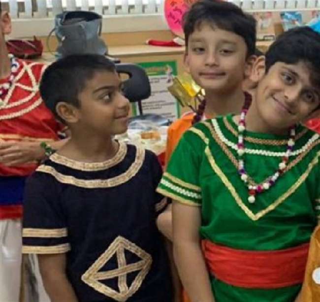 फिल्म स्टार संजय दत्त और अजय देवगन के बेटो ने राम और रावण बन कर किया एक्टिंग डेब्यू
