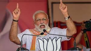 अब्दुल्ला और मुफ्ती पर बरसे मोदी, बोले-कश्मीर को नोचा-निचोड़ा