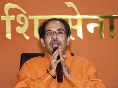 शिव सेना ने मांगा बीजेपी से लिखित अश्वासन,कहाँ BJP जब तक 50-50 फॉर्मूले पर लिखित में नहीं देगी..शिव सेना सरकार में शामिल नहीं होगी
