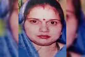 विकास दुबे की पत्नी ने कहा- जिसने जैसा किया उसको सजा मिलेगी, जरूरत पड़ी तो बंदूक भी उठाऊंगी
