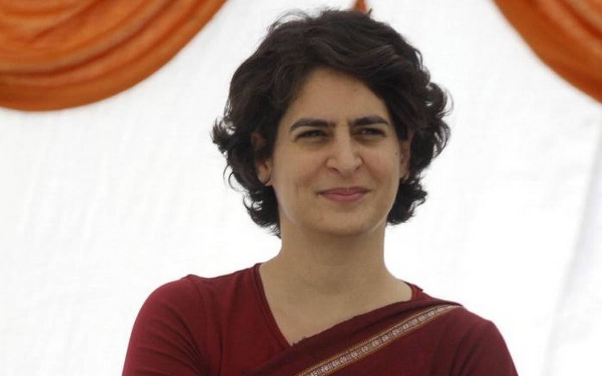 GST काउंसिल से प्रियंका की मांग- कोरोना के इलाज में इस्तेमाल दवाओं-उपकरणों से हटे टैक्स'