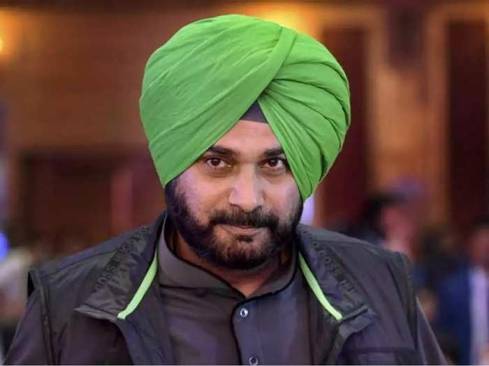 पंजाब कांग्रेस में सियासी तूफान,जाने क्यों दिया सिद्धू ने कांग्रेस अध्यक्ष पद से इस्तीफा ?