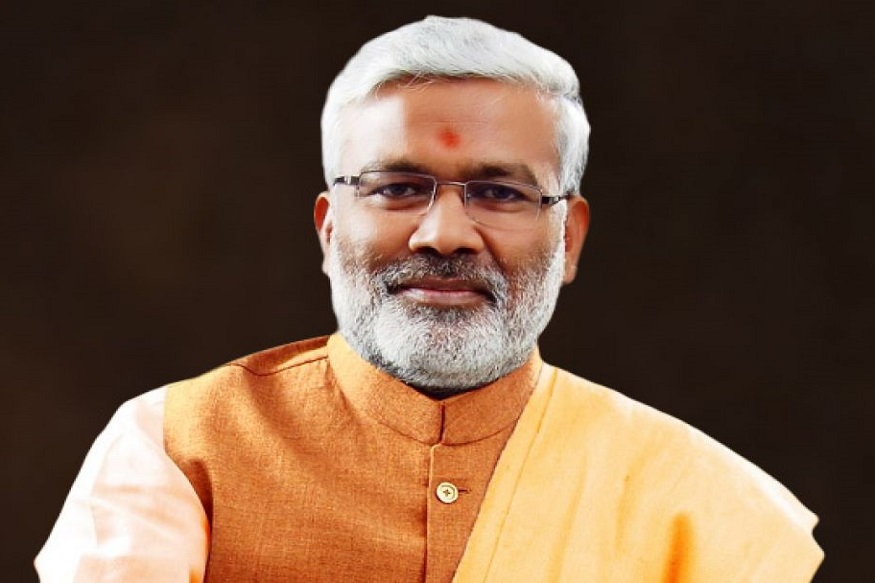 यूपी बीजेपी अध्यक्ष स्वतंत्र देव सिंह का बड़ा बयान,कहा-सपा सरकार ने पूरी यूपी को लूटा