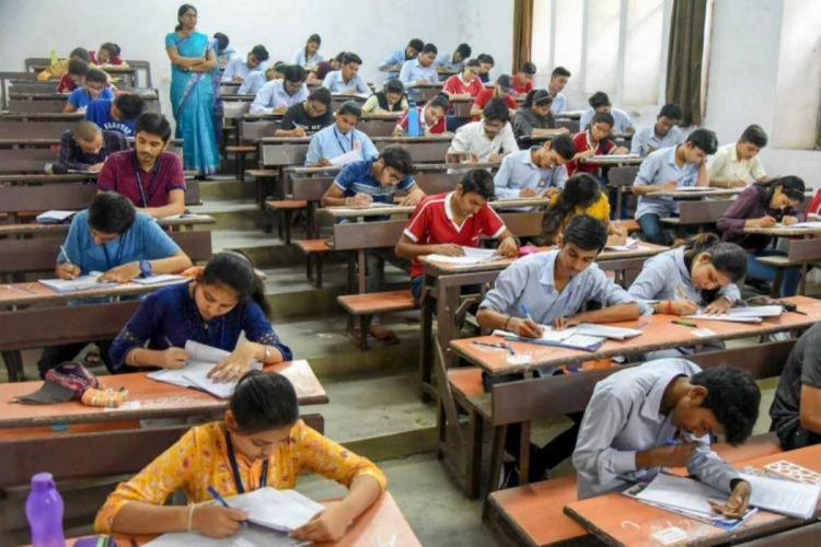 NEET result 2021:नीट रिजल्ट को सुप्रीम कोर्ट की हरी झंडी,अगली सुनवाई 12 नवंबर को होगी