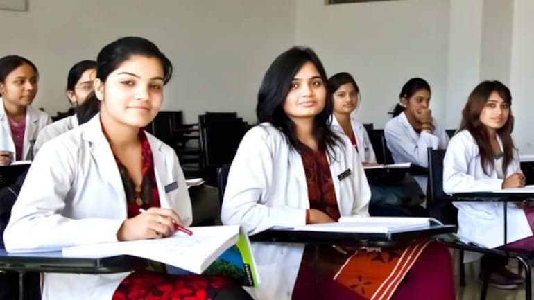 NEET PG Exam को लेकर सरकार का फैसला, करीब 8 हफ्ते के लिए टाली गई परीक्षा