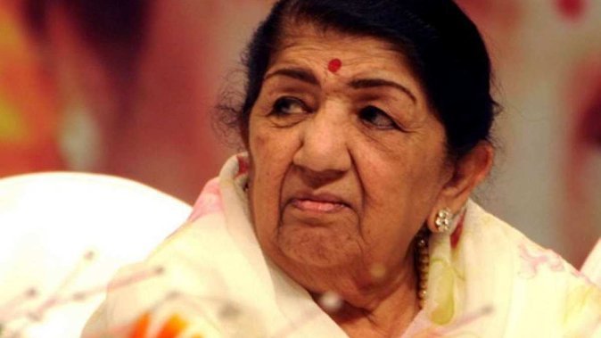 फिर बिगड़ी लता मंगेशकर की तबीयत, फिर वेंटिलेटर पर किया गया शिफ्ट