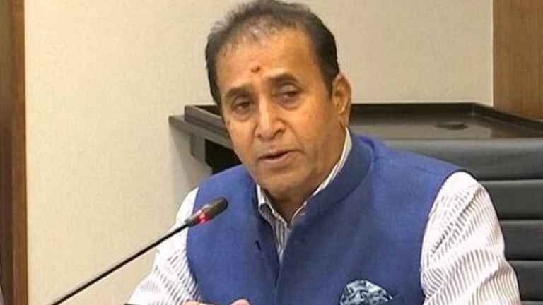 नागपुर में महाराष्ट्र के पूर्व गृहमंत्री देशमुख के करीबियों पर सीबीआई का छापा