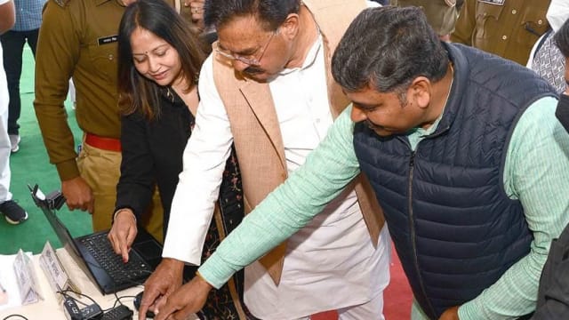 जेलों में बंदी कैंटीन की शुरुआत, जेल मंत्री ने सुनी कैदियों की समस्याएं