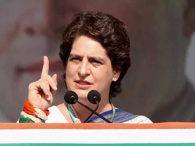 कांग्रेस महासचिव प्रियंका गांधी वाड्रा ने लखनऊ में पार्टी उम्मीदवारों के लिए किया रोड शो