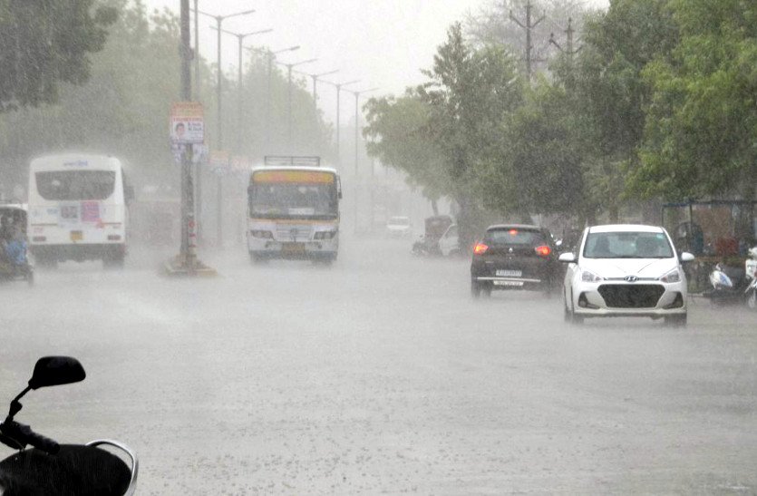 राजस्थान में फिर बदला मौसम, कई जगह बारिश, गिरे ओले