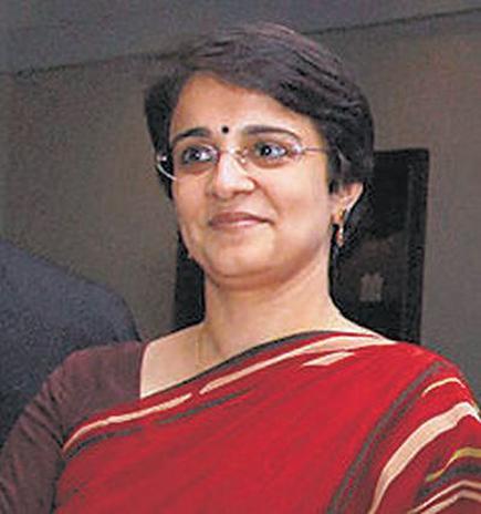 पहली बार सेबी (SEBI)  की कमान महिला के हाथ , माधबी पुरी बुच बनी अध्यक्ष