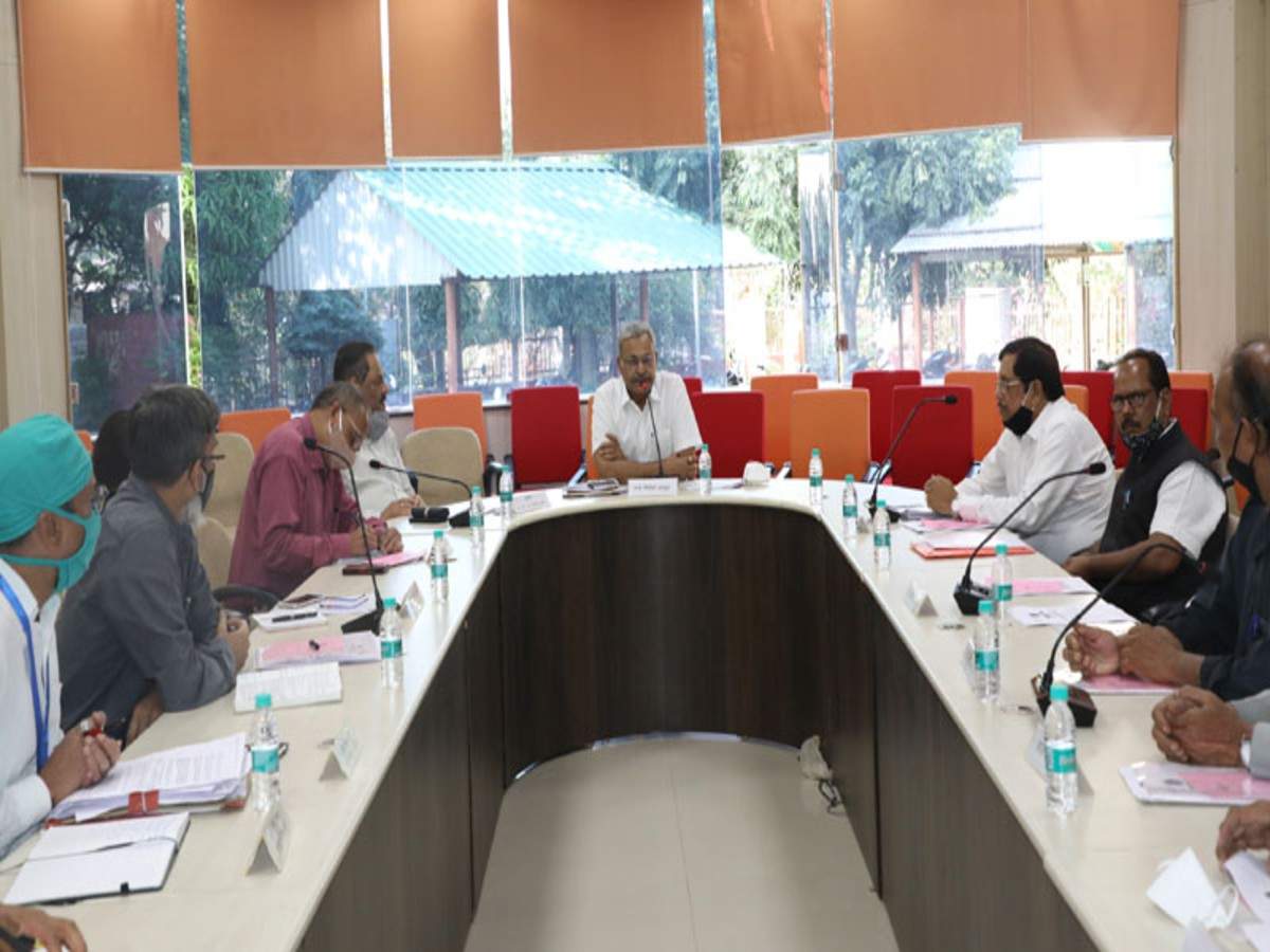 यूपी में मतगणना से पहले बढ़ी नेताओं के दिलों की धड़कने,कल होगी वोटों की गिनती,चुनाव आयोग ने पूरी की तैयारियां