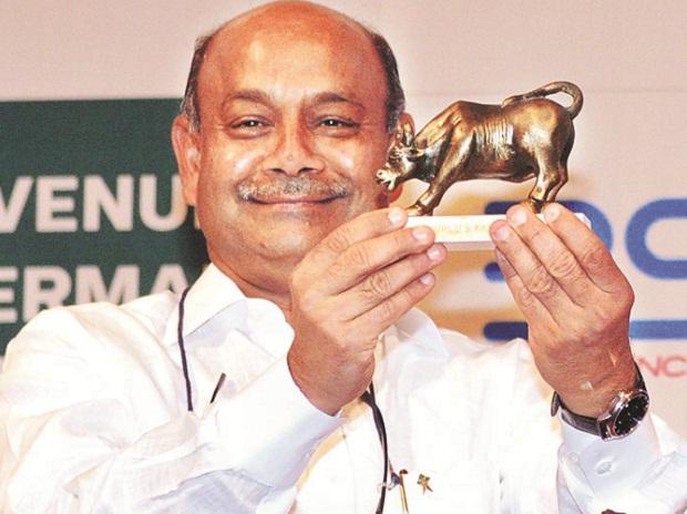 सिगरेट कंपनी पर बढ़ा अरबपति राधाकिशन दमानी का भरोसा, खरीदी इतनी हिस्सेदारी