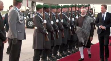 बर्लिन पहुंचे पीएम नरेंद्र मोदी, पीएम मोदी जर्मनी के चांसलर से मुलाकात करेंगे
