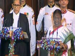 संसद के सेंट्रल हॉल में द्रौपदी मुर्मु ने ली राष्ट्रपति पद की शपथ,बोलीं- मेरे लिए जनता का हित सर्वोपरि