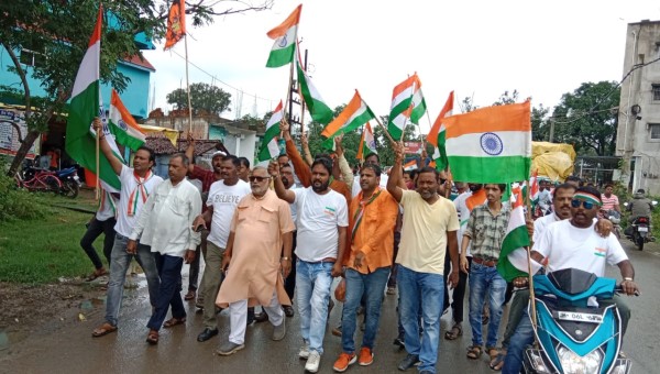 आजादी के अमृत महोत्सव के तहत हर घर तिरंगा अभियान,भाजपा नेता और कार्यकर्ताओं ने निकाली रैली