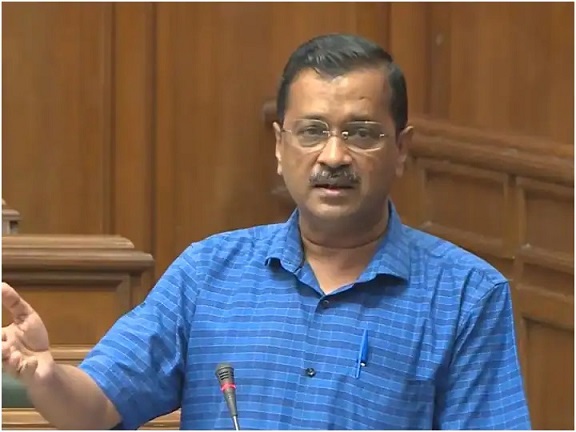 Kejriwal on BJP- बीजेपी एक सीरियल किलर,जिसका काम सरकारों का मर्डर करना है - अरविन्द केजरीवाल