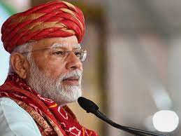 पीएम मोदी के गुजरात दौरे का दूसरा दिन, कई योजनाओं की दी सौगात