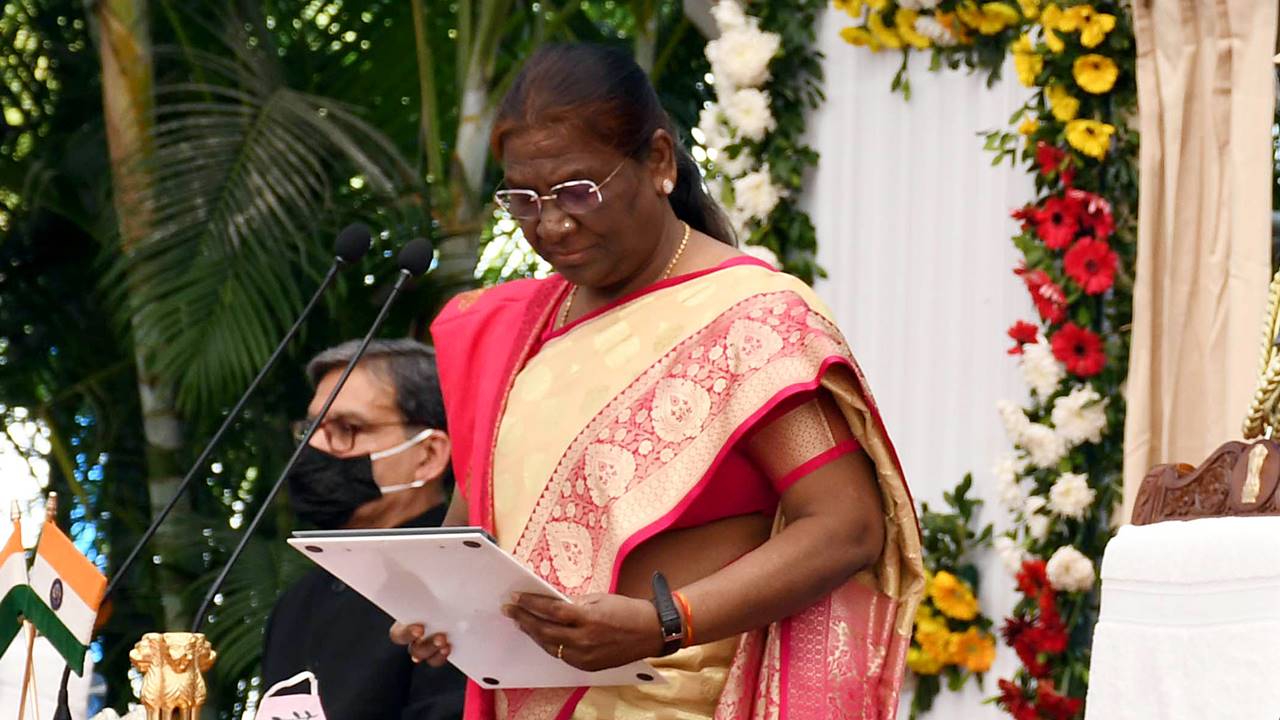 राष्ट्रपति द्रौपदी मुर्मू आज से असम और त्रिपुरा के दौरे पर, आज त्रिपुरा राज्य न्यायिक अकादमी का उद्घाटन करेंगी