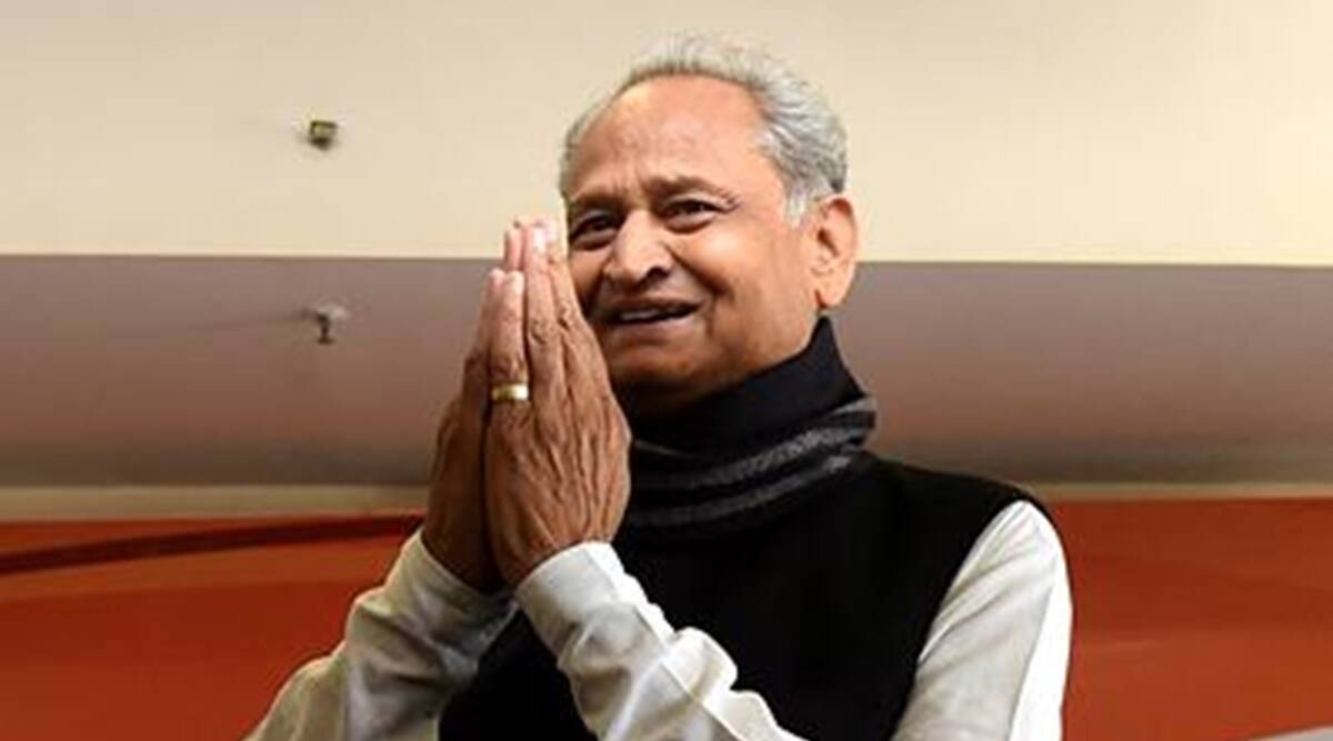 कांग्रेस ने बीजेपी पर कसा तंज -'गहलोत ने प्रधानमंत्री मोदी की तारीफ नहीं की, उन्हें आईना दिखाया',