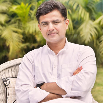 सचिन पायलट की गांधी परिवार से बढ़ रही नजदीकी, इसलिए बैचेन हो रहे गहलोत